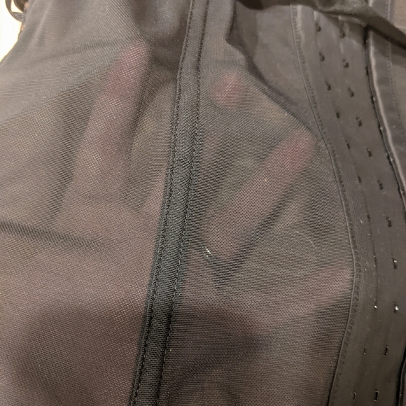 Cacique lace corset - Picture 3 of 10